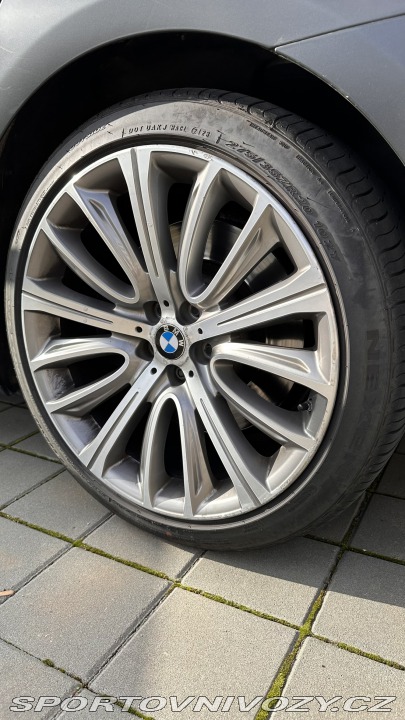 BMW 7 750i V8 330kw xDrive 2016
