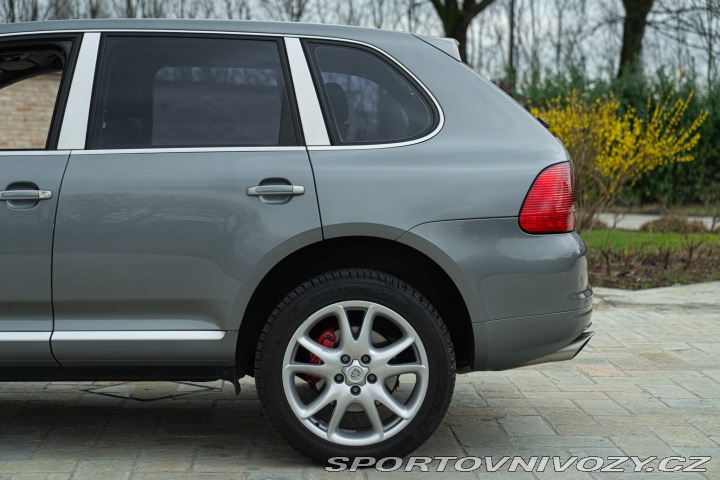 Porsche Cayenne TURBO 2003