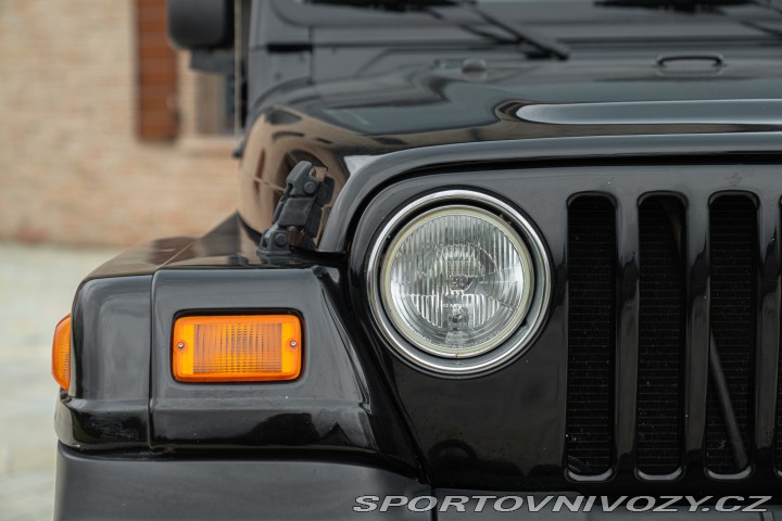 Ostatní značky Ostatní modely Jeep WRANGLER SAHARA 4.0 2003