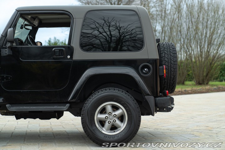 Ostatní značky Ostatní modely Jeep WRANGLER SAHARA 4.0 2003