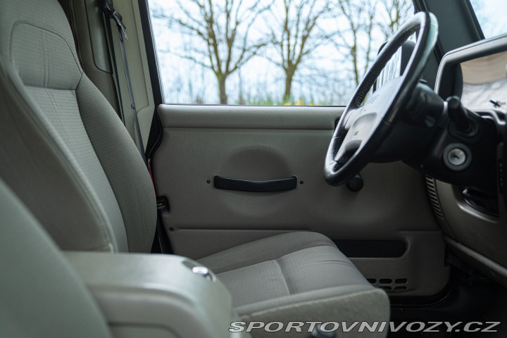 Ostatní značky Ostatní modely Jeep WRANGLER SAHARA 4.0 2003