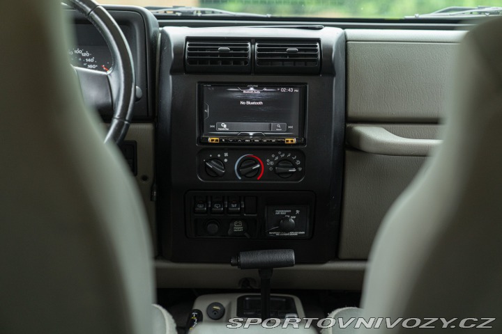 Ostatní značky Ostatní modely Jeep WRANGLER SAHARA 4.0 2003