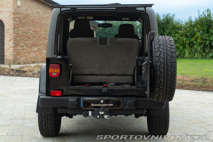 Ostatní značky Ostatní modely Jeep WRANGLER SAHARA 4.0 2003