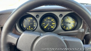 Porsche 944 1983