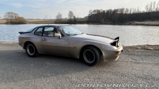 Porsche 944 1983