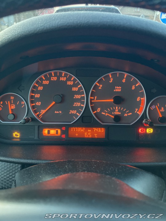 BMW 3 E46 330ci 2001