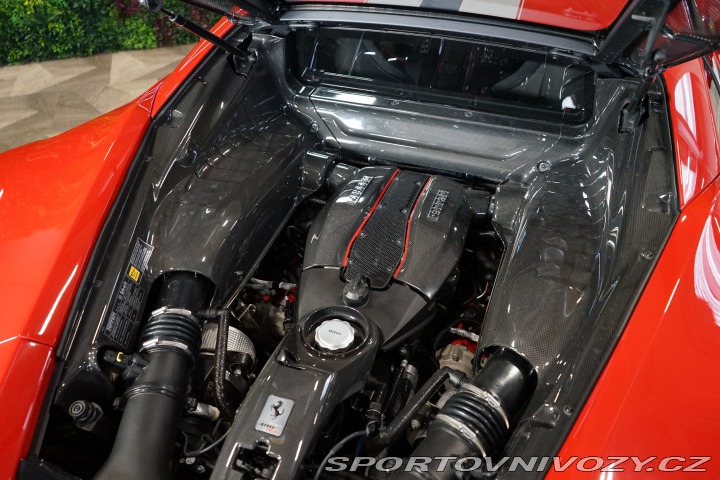 Ferrari 488 Pista Lift Carbon Navi Zá 2020