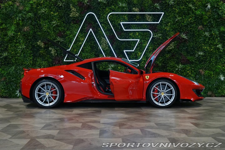 Ferrari 488 Pista Lift Carbon Navi Zá 2020
