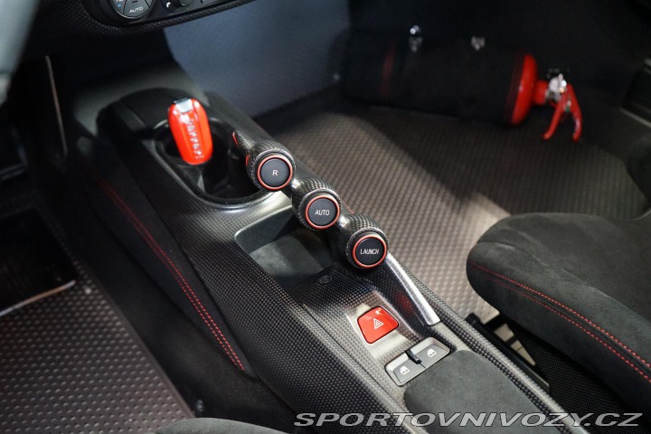 Ferrari 488 Pista Lift Carbon Navi Zá 2020