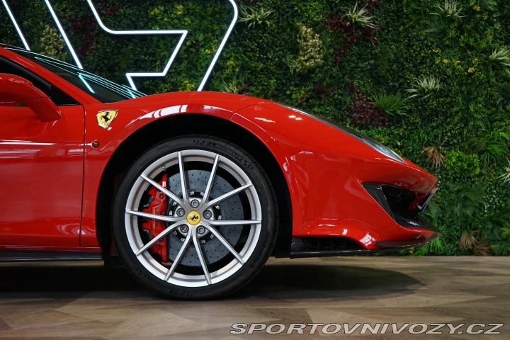 Ferrari 488 Pista Lift Carbon Navi Zá 2020
