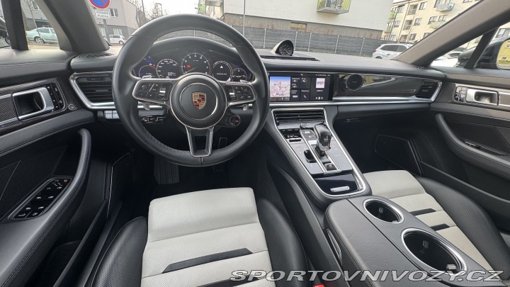 Porsche Panamera 4 E-Hybrid 2020