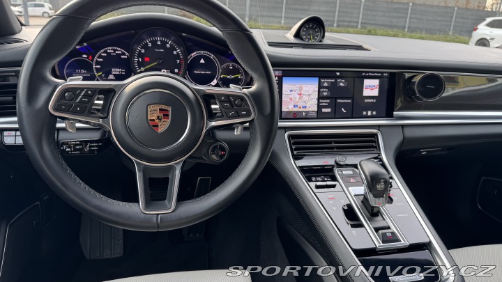 Porsche Panamera 4 E-Hybrid 2020