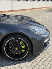 Porsche Panamera 4 E-Hybrid 2020