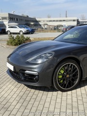 Porsche Panamera 4 E-Hybrid 2020