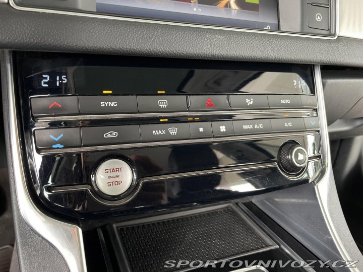 Jaguar XF 30d 221kW*KeyLess*FullLED 2015