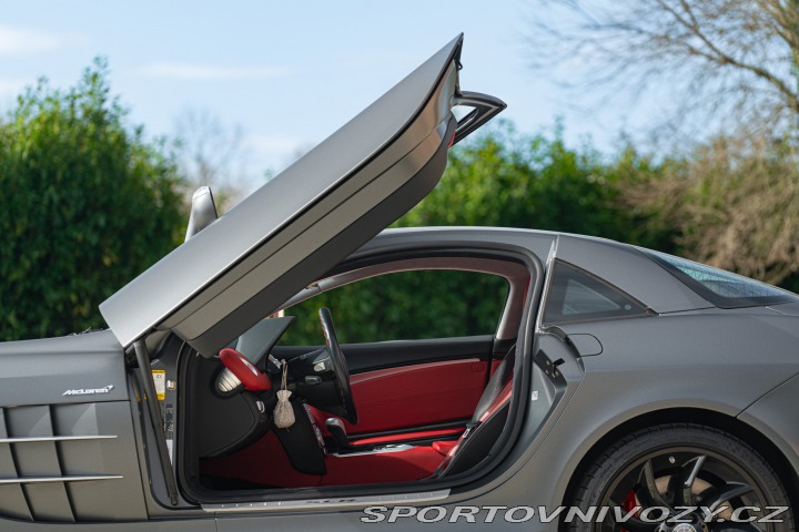 Mercedes-Benz SLR MCLAREN 2006
