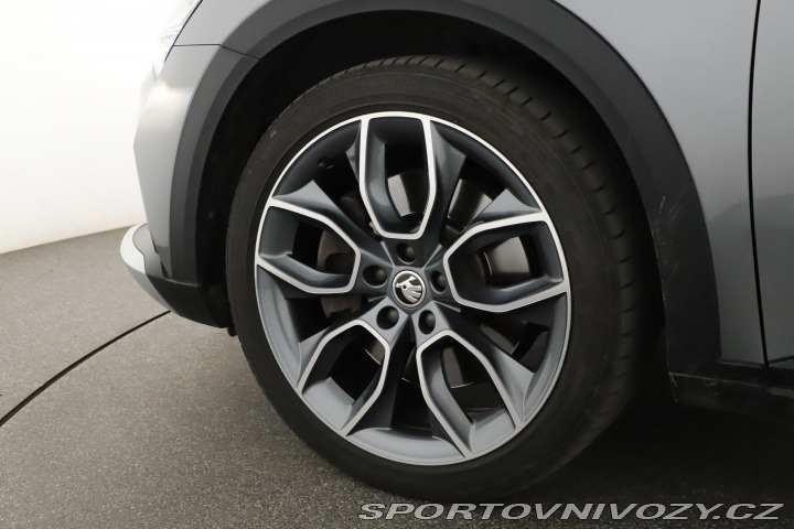 Škoda Superb Scout 2.0 TSI 2023