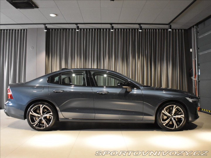 Volvo S60 2,0 B5 AWD ULT Headup,Pan 2023