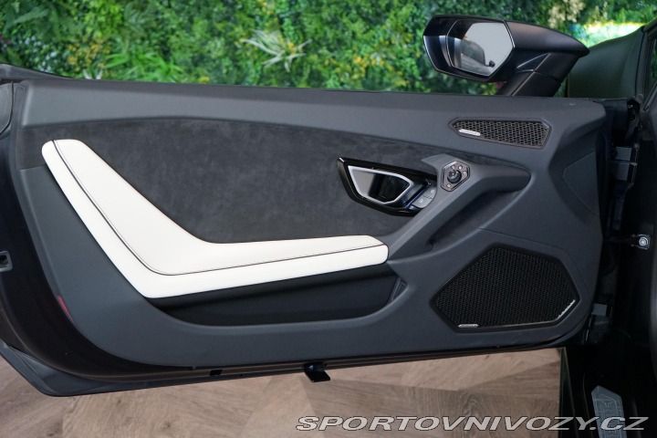 Lamborghini Huracán EVO Spyder AWD Lift Záruk 2023