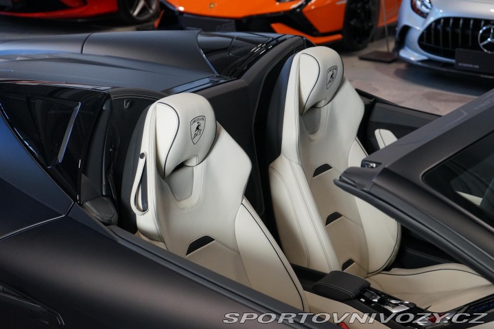 Lamborghini Huracán EVO Spyder AWD Lift Záruk 2023