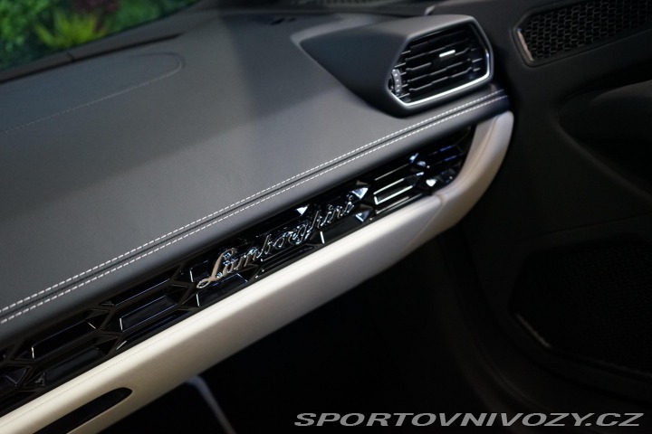 Lamborghini Huracán EVO Spyder AWD Lift Záruk 2023