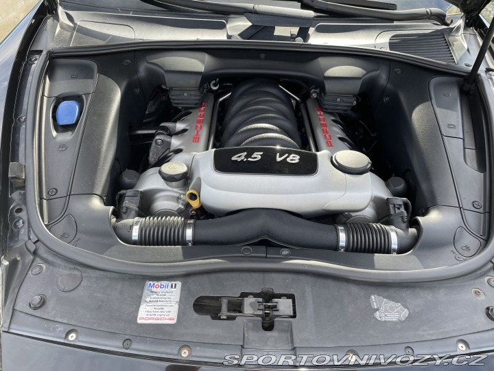 Porsche Cayenne 9PA 2005