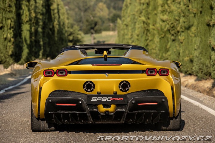 Ferrari SF90 Spider 1800