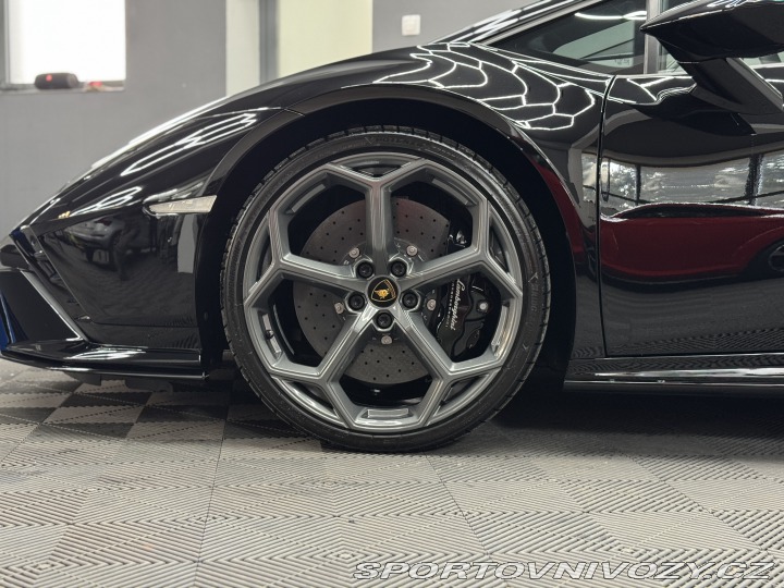 Lamborghini Huracán TECNICA 2024