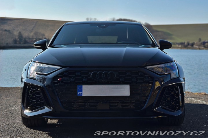 Audi RS3 2024
