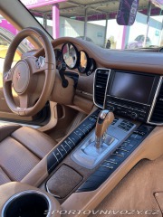Porsche Panamera 4S 2011