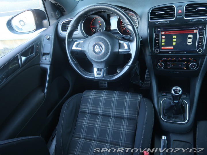 Volkswagen Golf 2.0 TDI GTD 2011