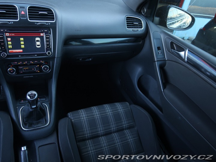 Volkswagen Golf 2.0 TDI GTD 2011