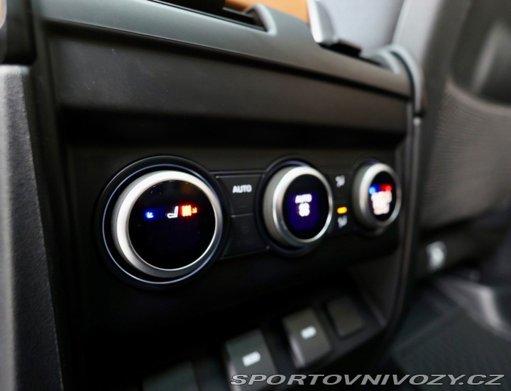 Ostatní značky Ostatní modely Land Rover Defender P400e X*110*Ťažné*Adaptí 2024