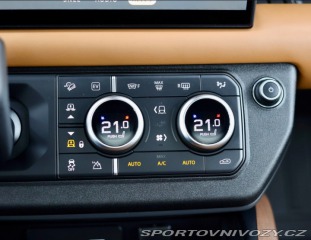 Ostatní značky Ostatní modely Land Rover Defender  P400e X*110*Ťažné*Adaptí 2024