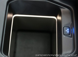 Ostatní značky Ostatní modely Land Rover Defender  P400e X*110*Ťažné*Adaptí 2024