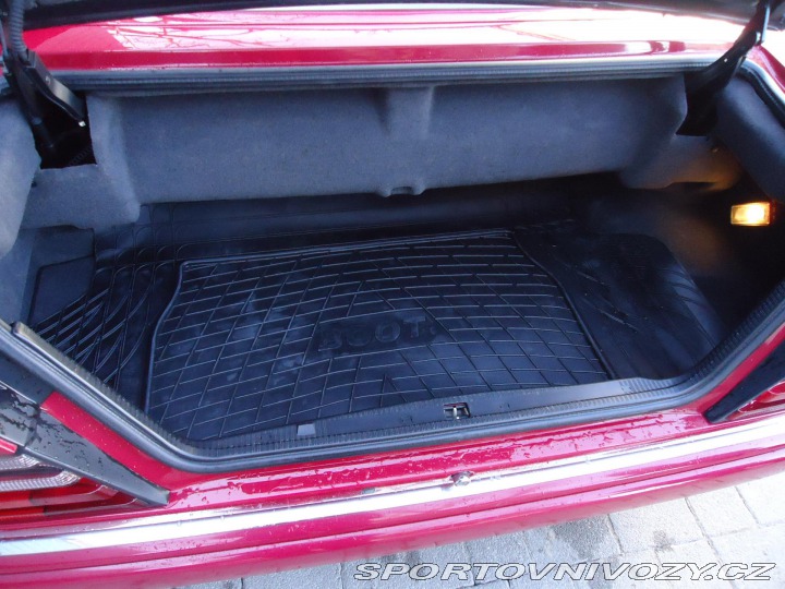 Mercedes-Benz Ostatní modely 124 E200 kabriolet 1995