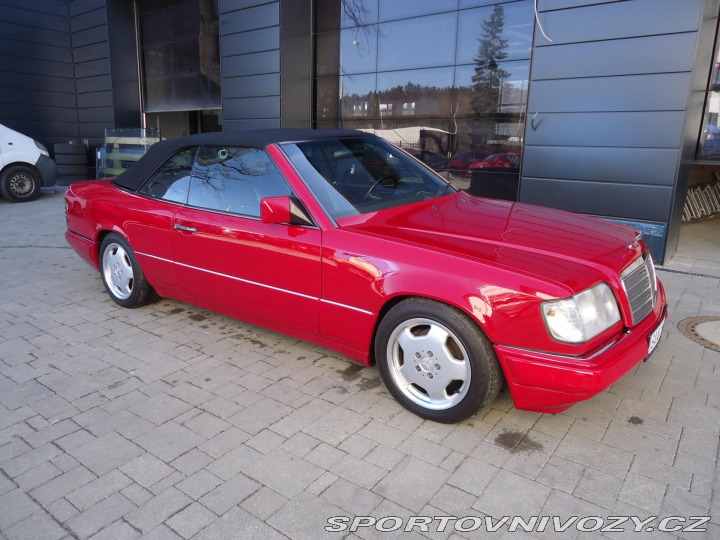 Mercedes-Benz Ostatní modely 124 E200 kabriolet 1995