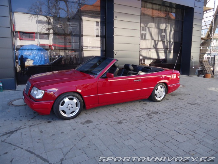 Mercedes-Benz Ostatní modely 124 E200 kabriolet 1995