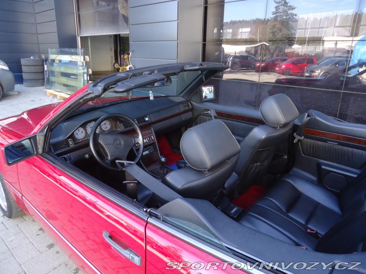 Mercedes-Benz Ostatní modely 124 E200 kabriolet 1995