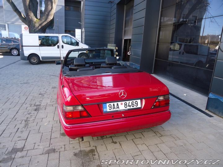 Mercedes-Benz Ostatní modely 124 E200 kabriolet 1995