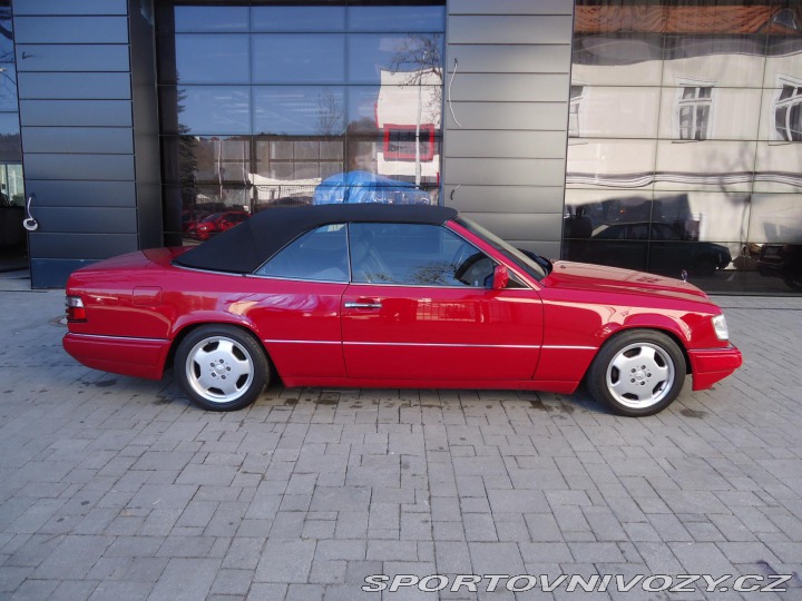 Mercedes-Benz Ostatní modely 124 E200 kabriolet 1995