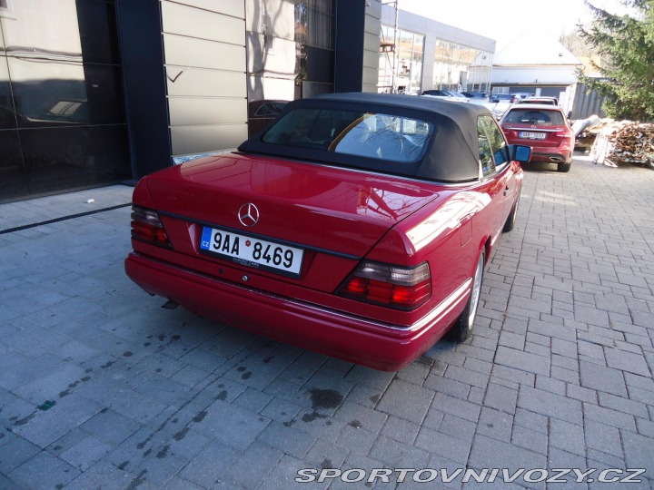 Mercedes-Benz E E200 kabriolet W124 1995