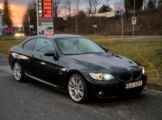 BMW 3 325xi E92