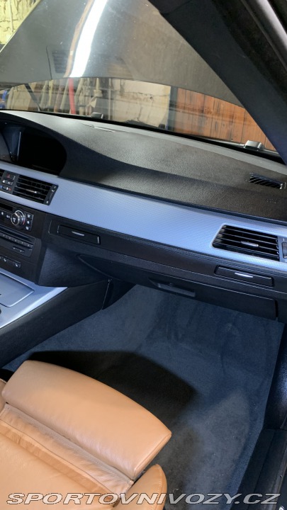 BMW 3 325xi E92 2009