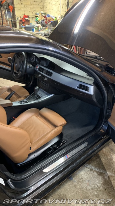 BMW 3 325xi E92 2009