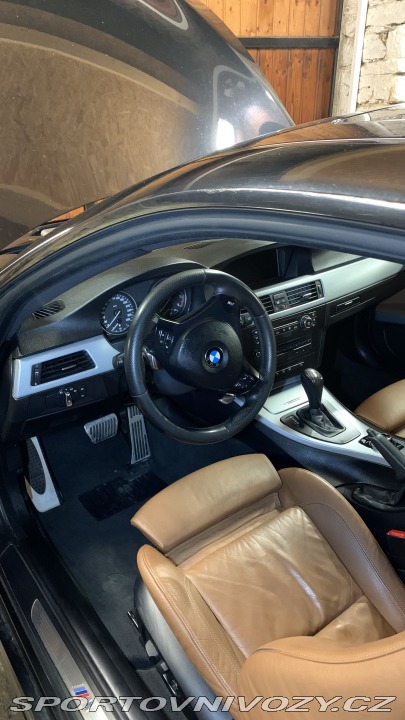 BMW 3 325xi E92 2009