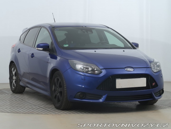 Ford Focus ST 2.0 EcoBoost ST 2012