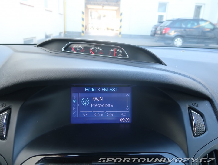 Ford Focus ST 2.0 EcoBoost ST 2012