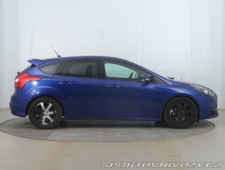 Ford Focus ST 2.0 EcoBoost ST 2012