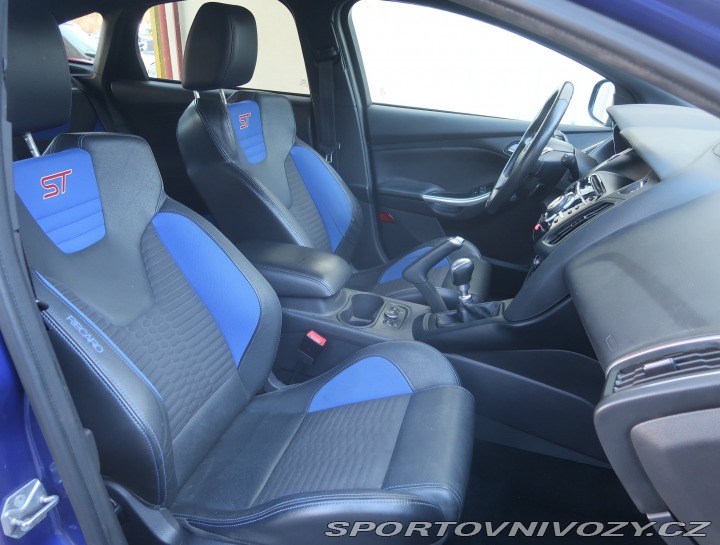 Ford Focus ST 2.0 EcoBoost ST 2012